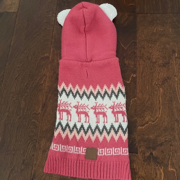 Pink hooded fair isle sweater w/ deer or moose pattern cozy lining & ears - Picture 1 of 7